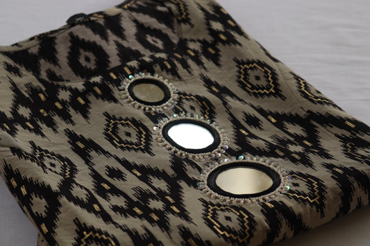 Ikat Essence Kurta Set – Black & Beige Handloom Style