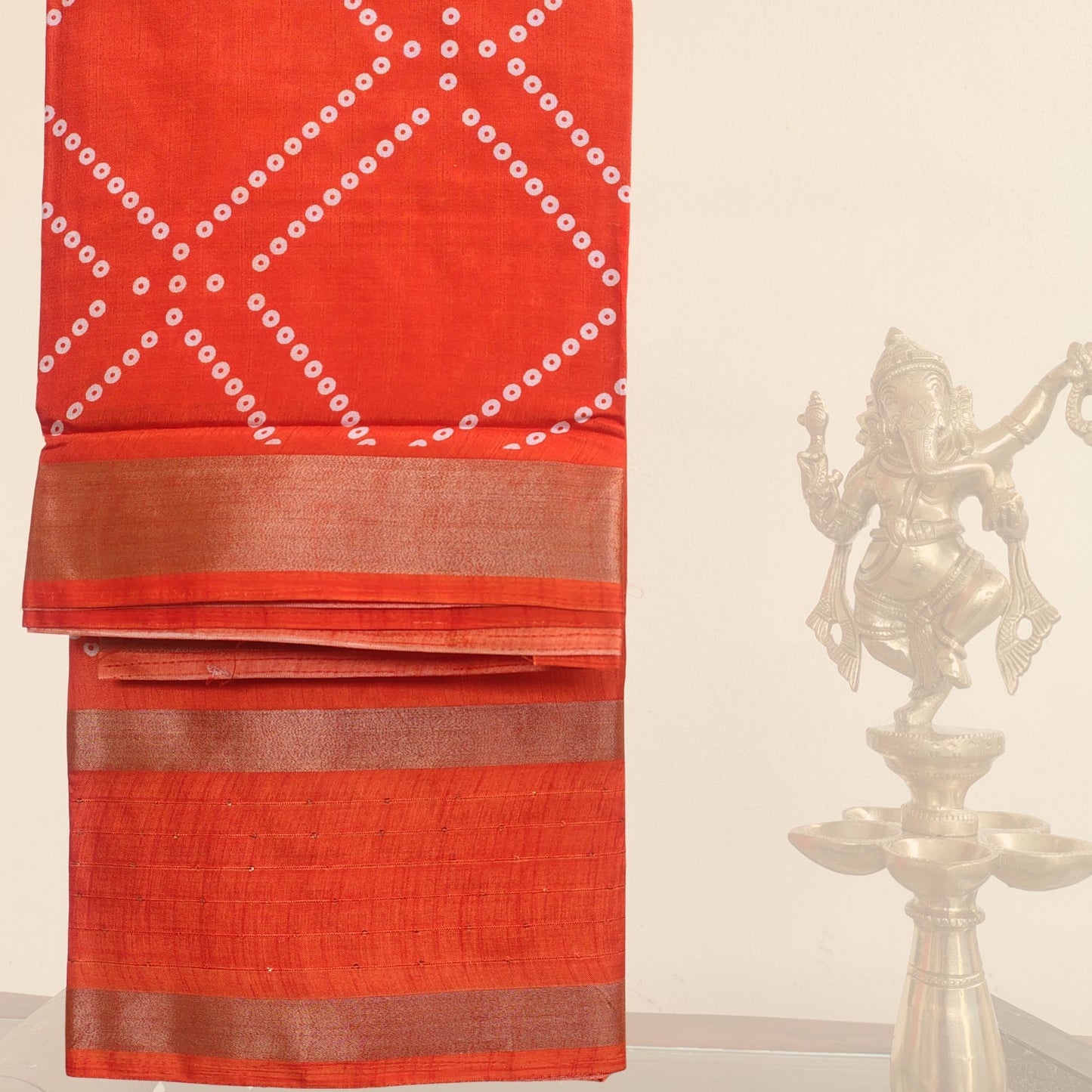 Bandhani Saree with Zari Border