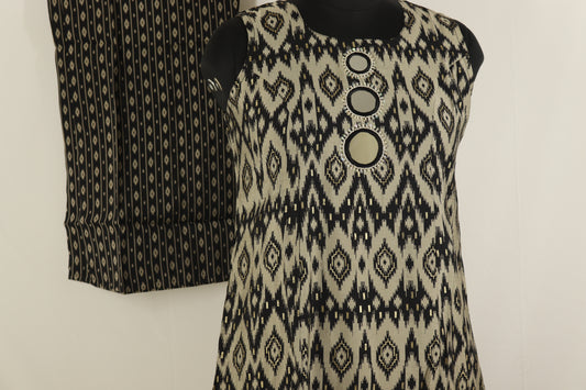 Ikat Essence Kurta Set – Black & Beige Handloom Style