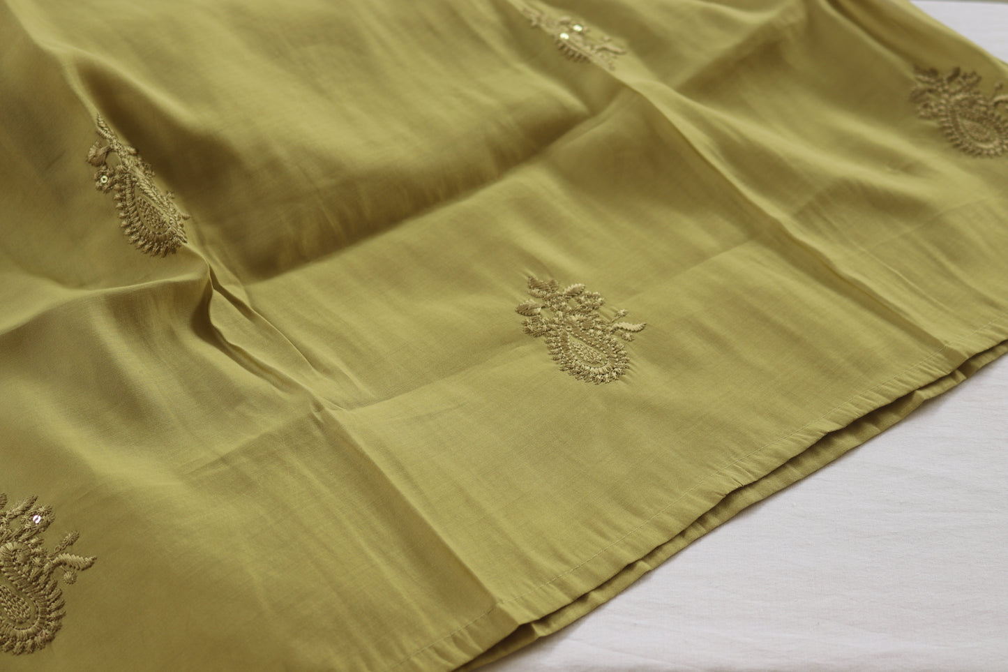 Olive Grace Embroidered Kurti – Subtle Threadwork in Pure Cotton